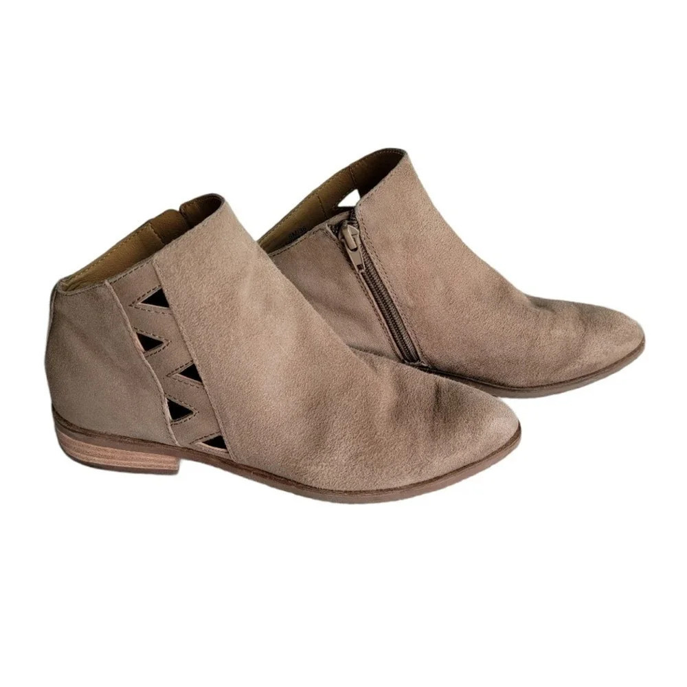 LUCKY BRAND Women's Jakeela Suede Ankle Cut Out Booties 6M